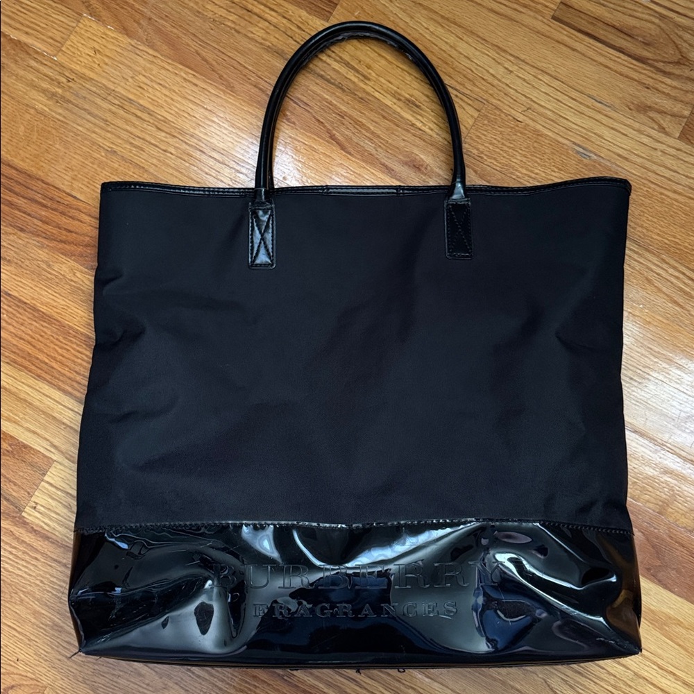 Burberry Fragrances Tote bag purse